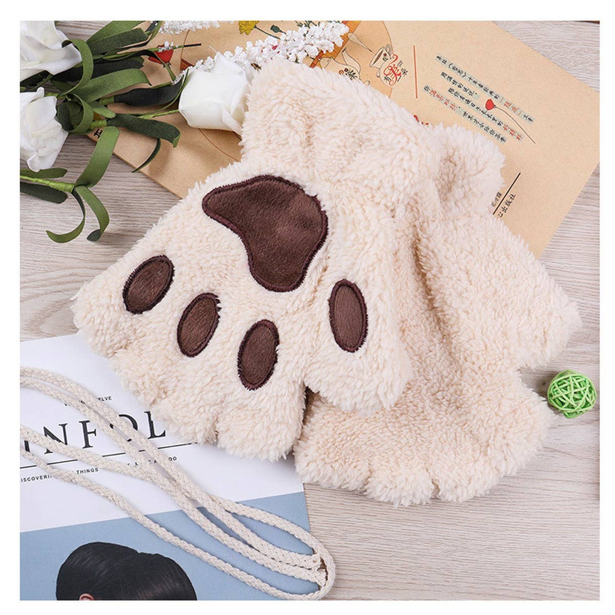 CARTOON CAT PAW BEAR PAW PLUSH HALF FINGER GLOVES_CWAG0175