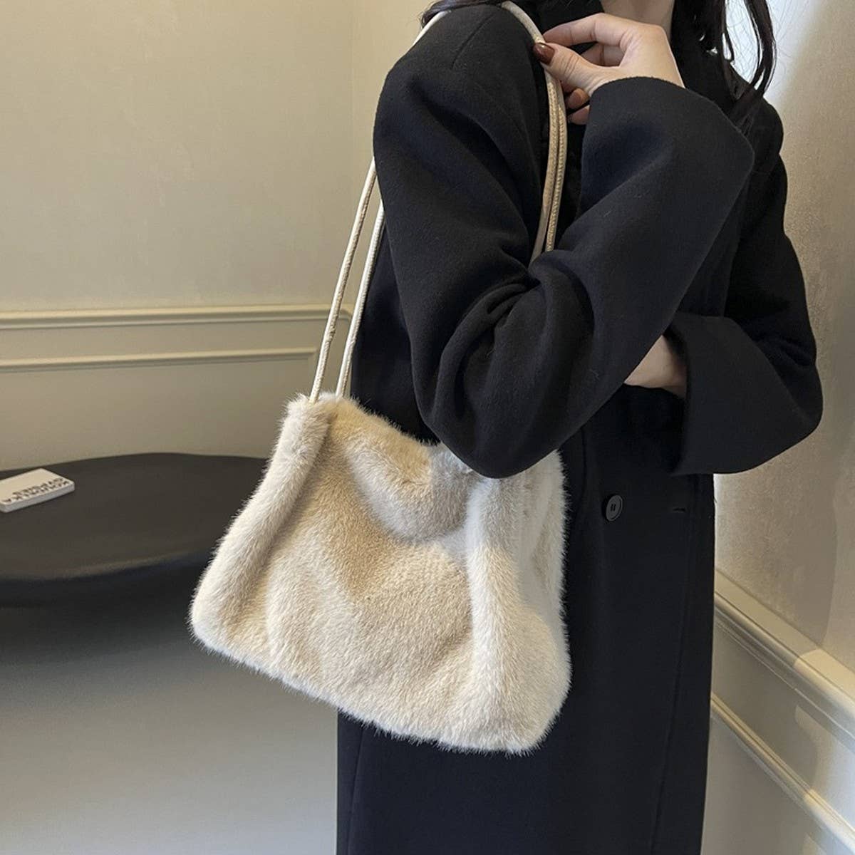 WINTER FASHION SHOULDER BAG SOFT CASUAL PLUSH BAG_CWAB3919