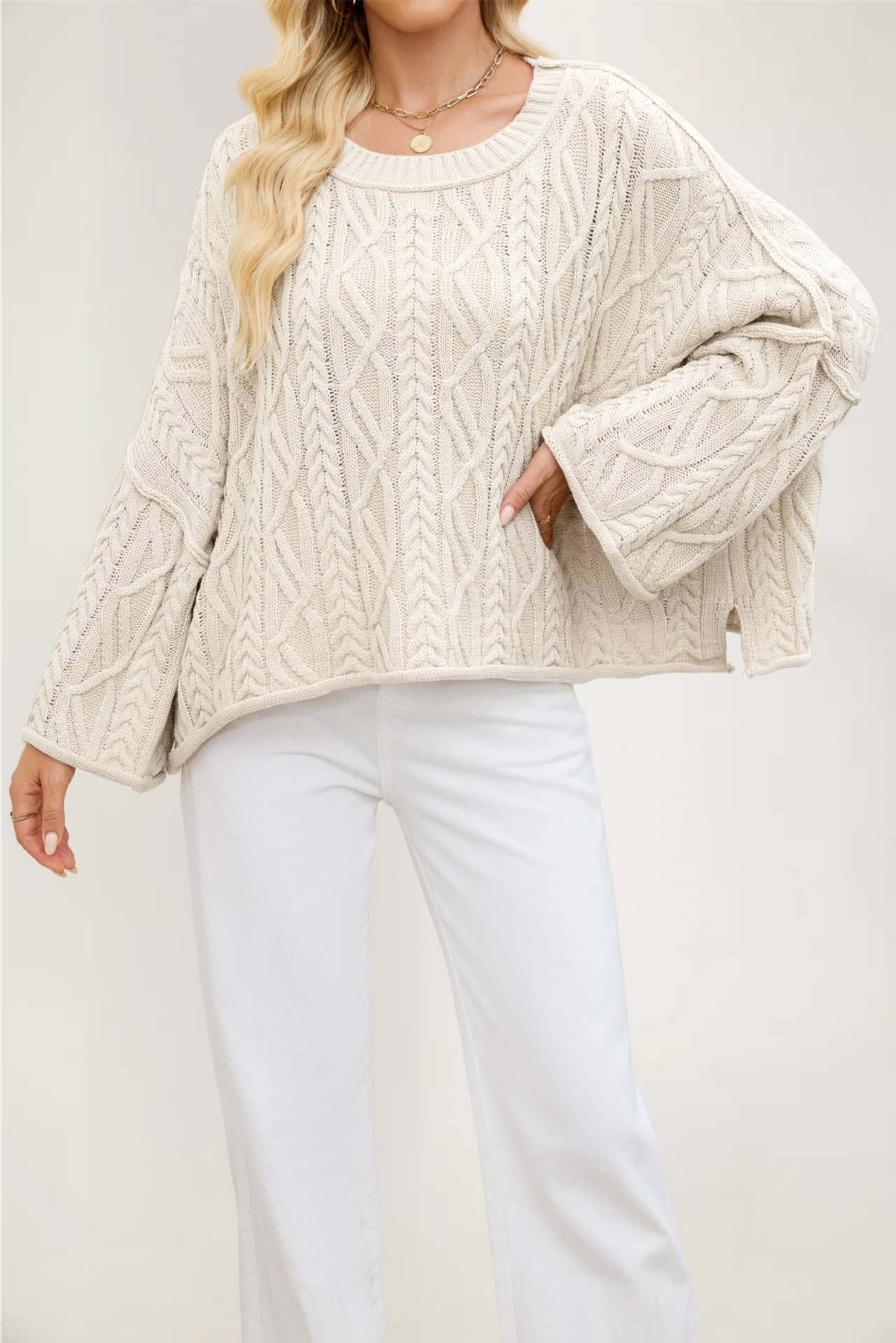 Round-neck short twisted loose knitted sweater