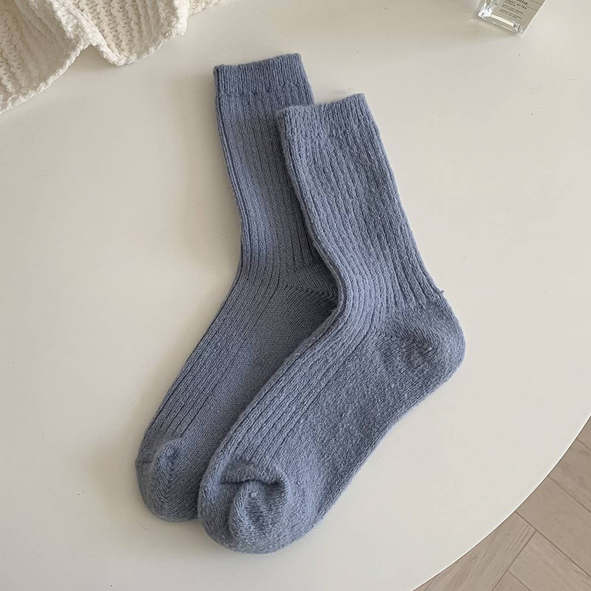 WARM AND CUTE POLKA DOT HOME SLEEPING SOCKS