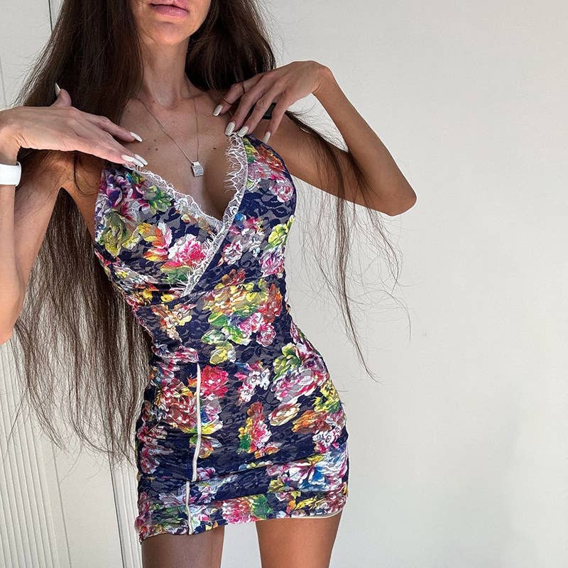 Fashion V-neck lace patchwork floral halter dress