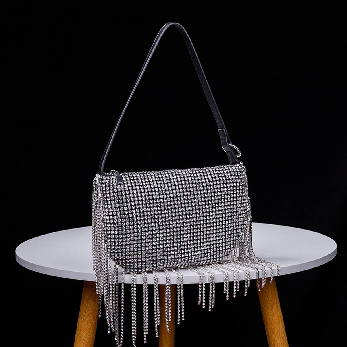 SOFT TURN TASSEL RHINESTONE EVENING TOP HANDBAG_CWAB3606