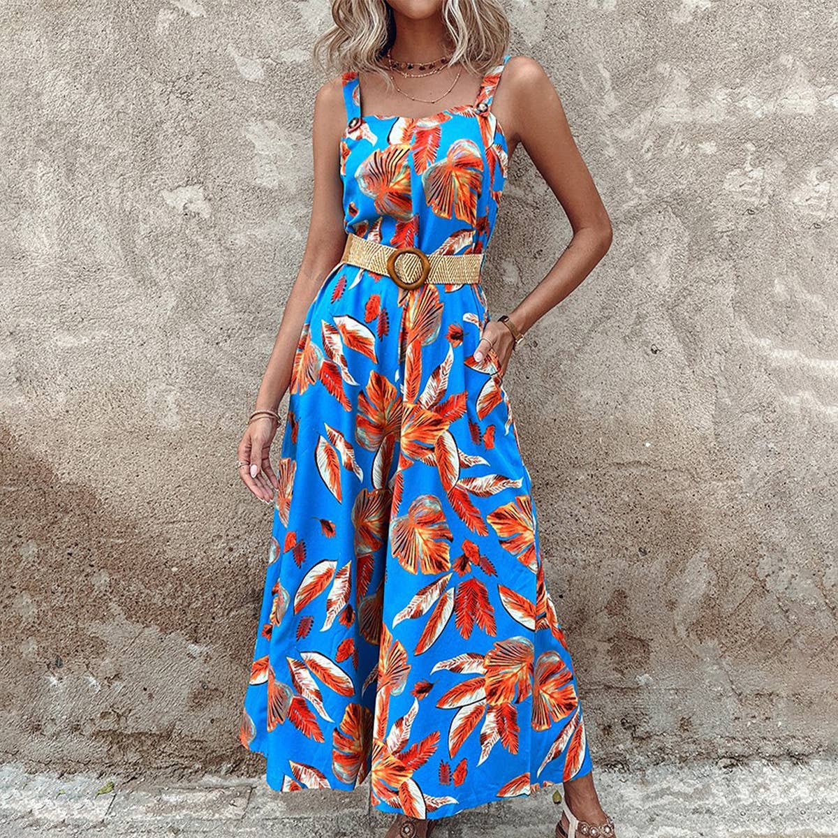 Square-neck suspenders with belted waist jumpsuit