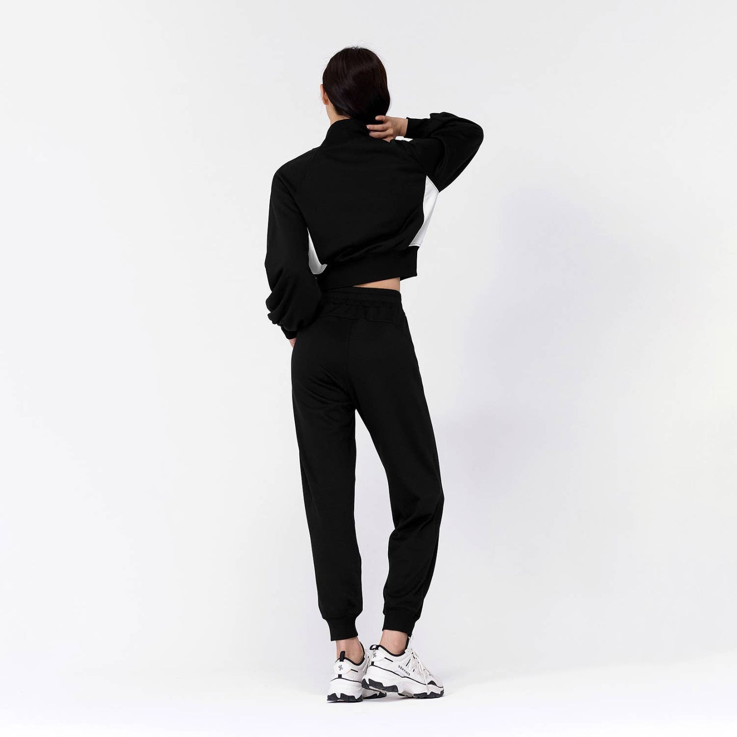 Sportswear top and casual sportswear pants set