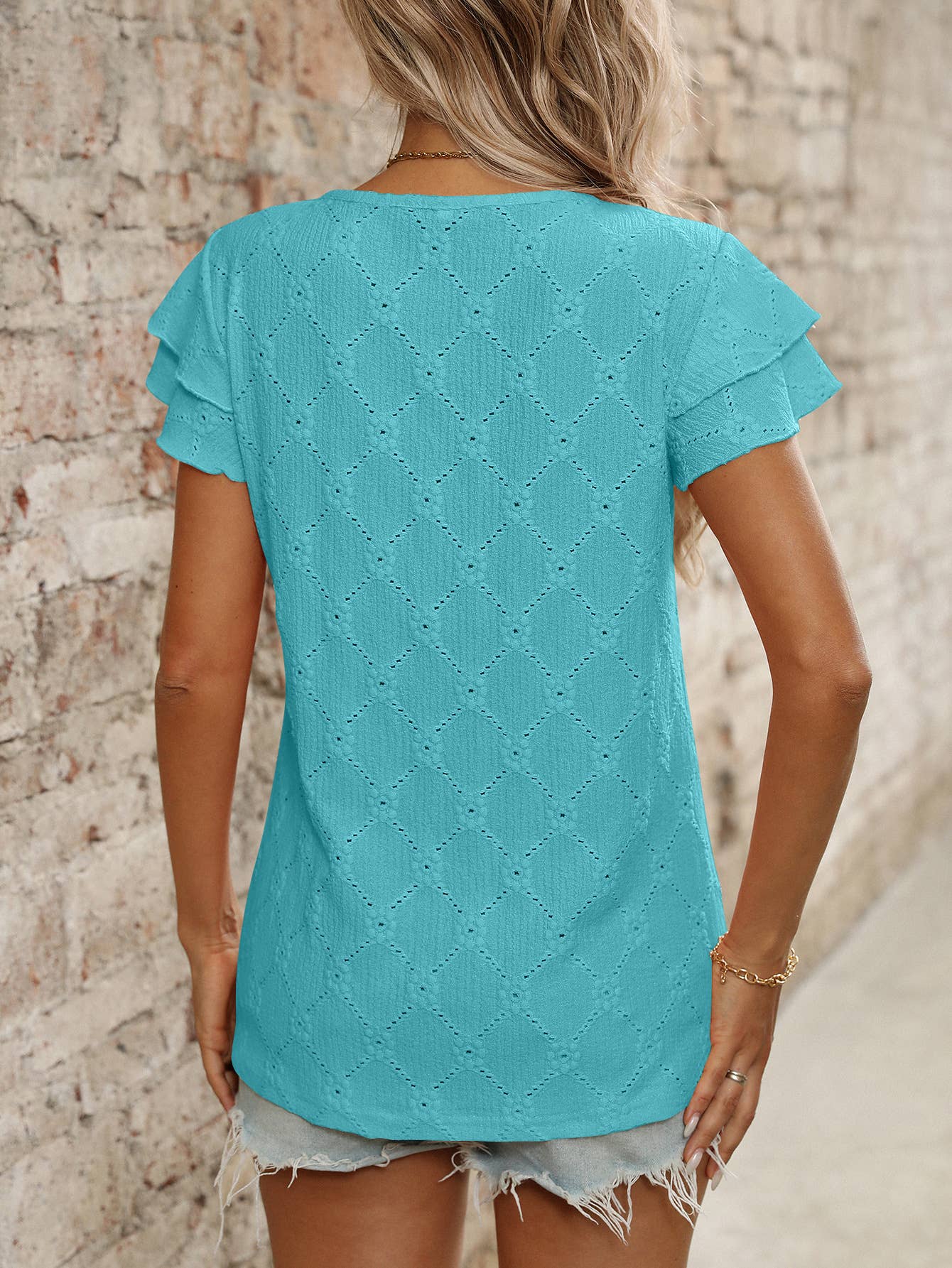 Solid-color round-neck short-sleeved T-shirt