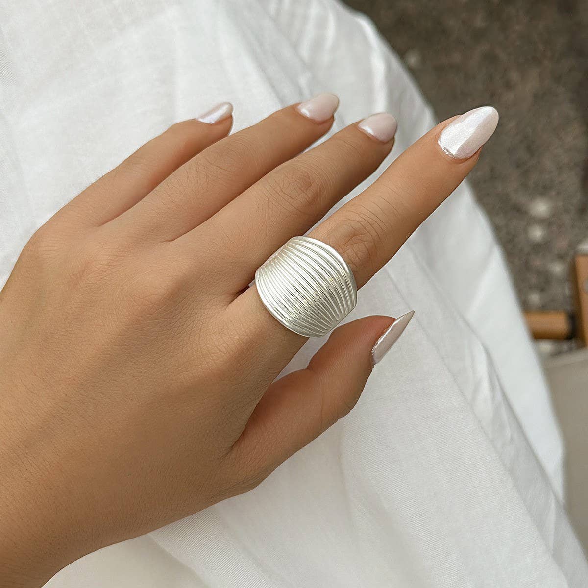 EXAGGERATED FRENCH DISC PLEATED METAL RING_CWAJE1824