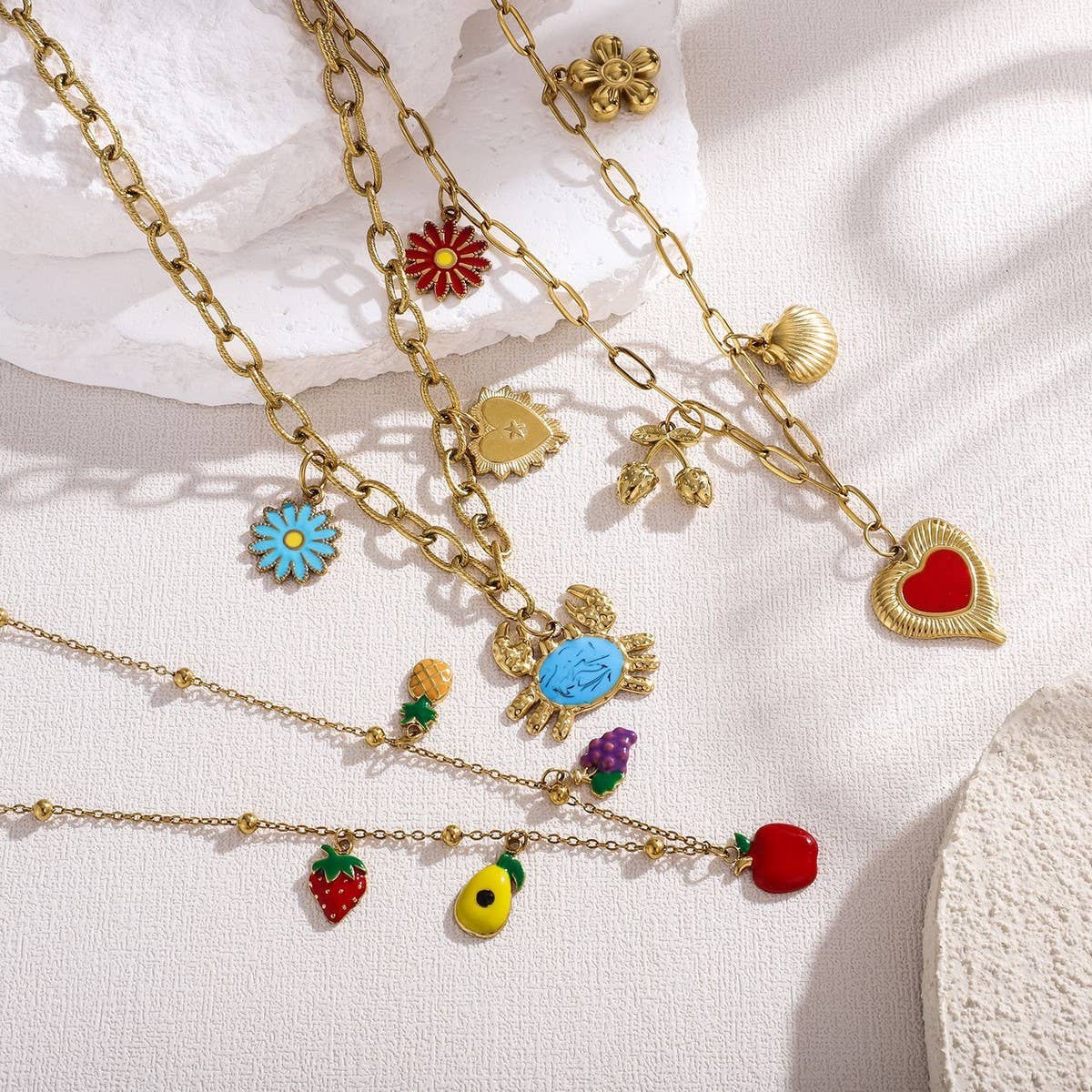 Fashion Steel Necklace with Crab & Heart Charm_CWMM8853