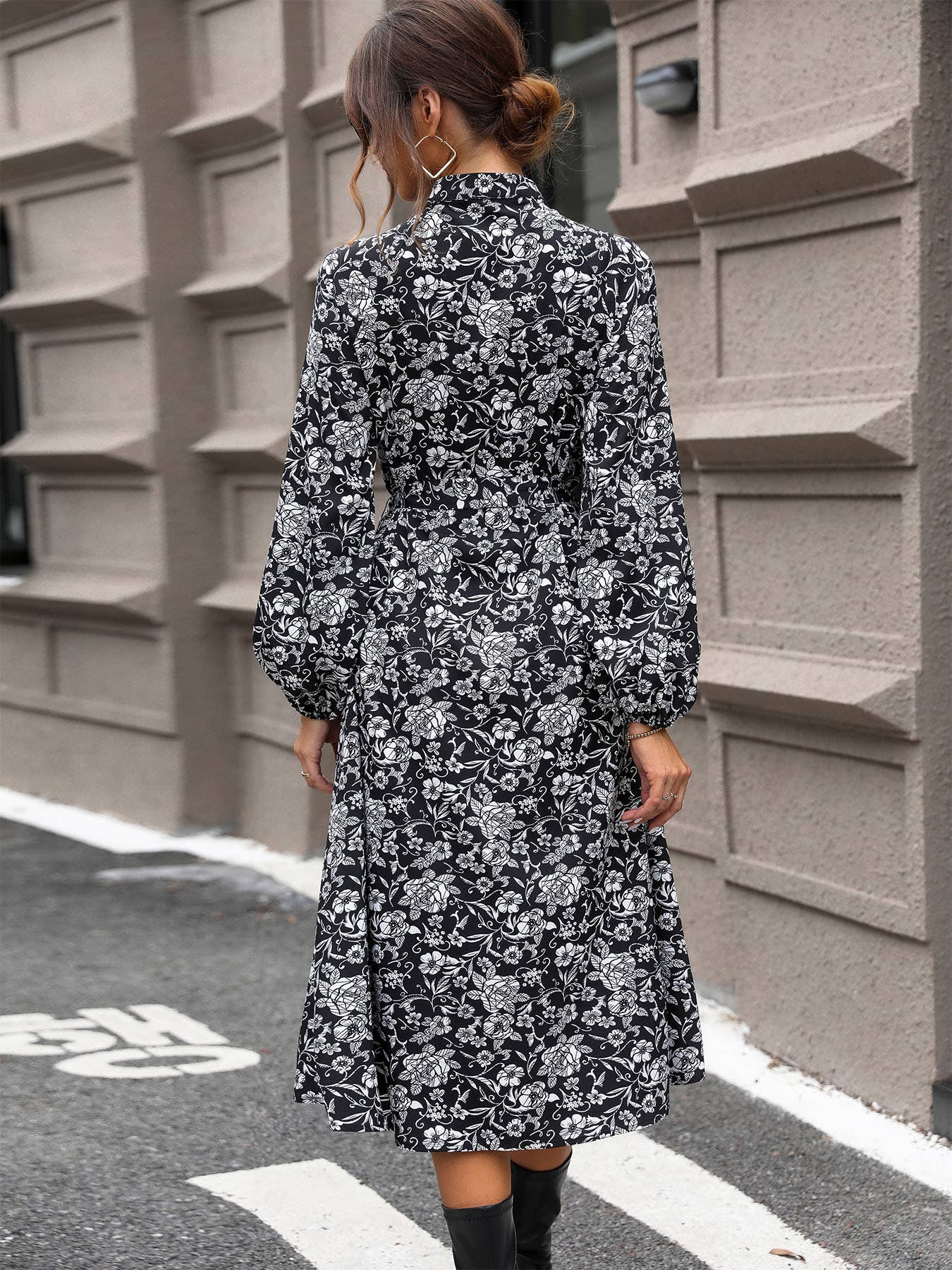 LONG-SLEEVED PRINTED STAND COLLAR DRESS