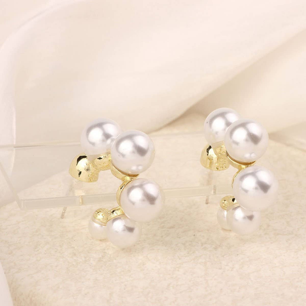 NEW SIMPLE HOLLOW FLOWER ENAMEL EARRINGS