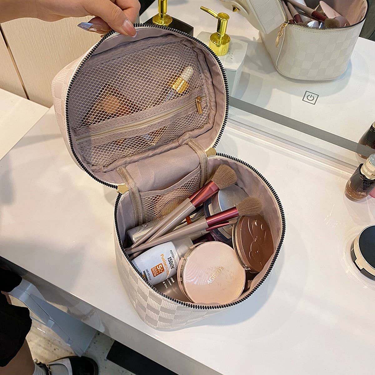 HIGH-VALUE FASHIONABLE PORTABLE COSMETIC BAG_CWAB4460