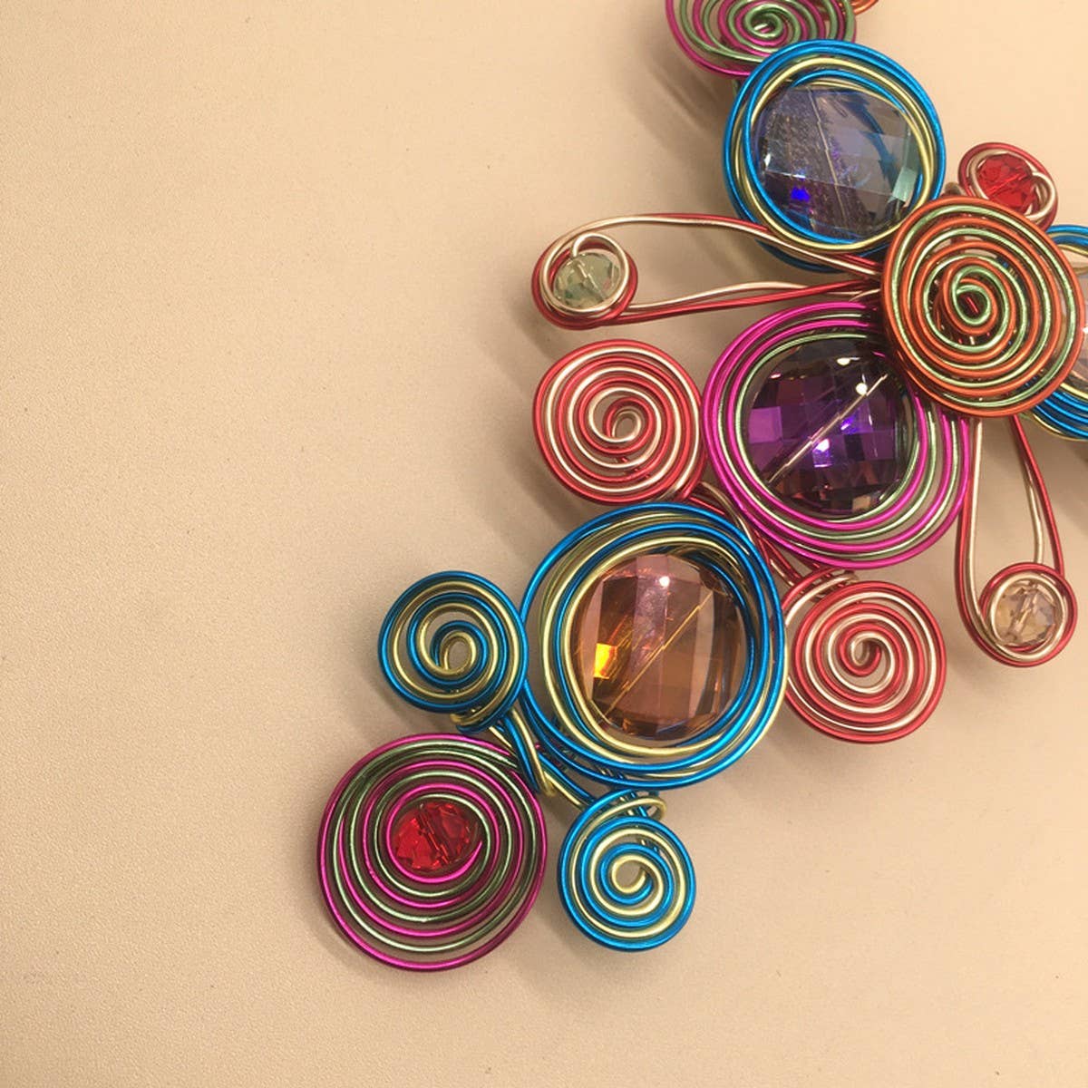 FASHION CRYSTAL ALUMINUM NECKLACE EARRINGS SET_CWMM4963