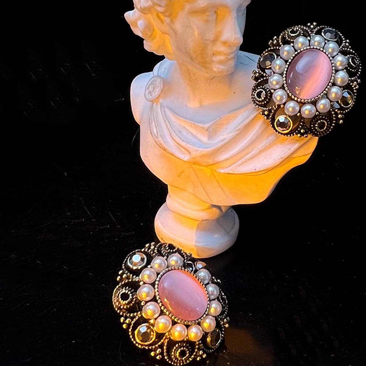 VINTAGE CAT'S EYE HOLLOW DISTRESSED EARRINGS