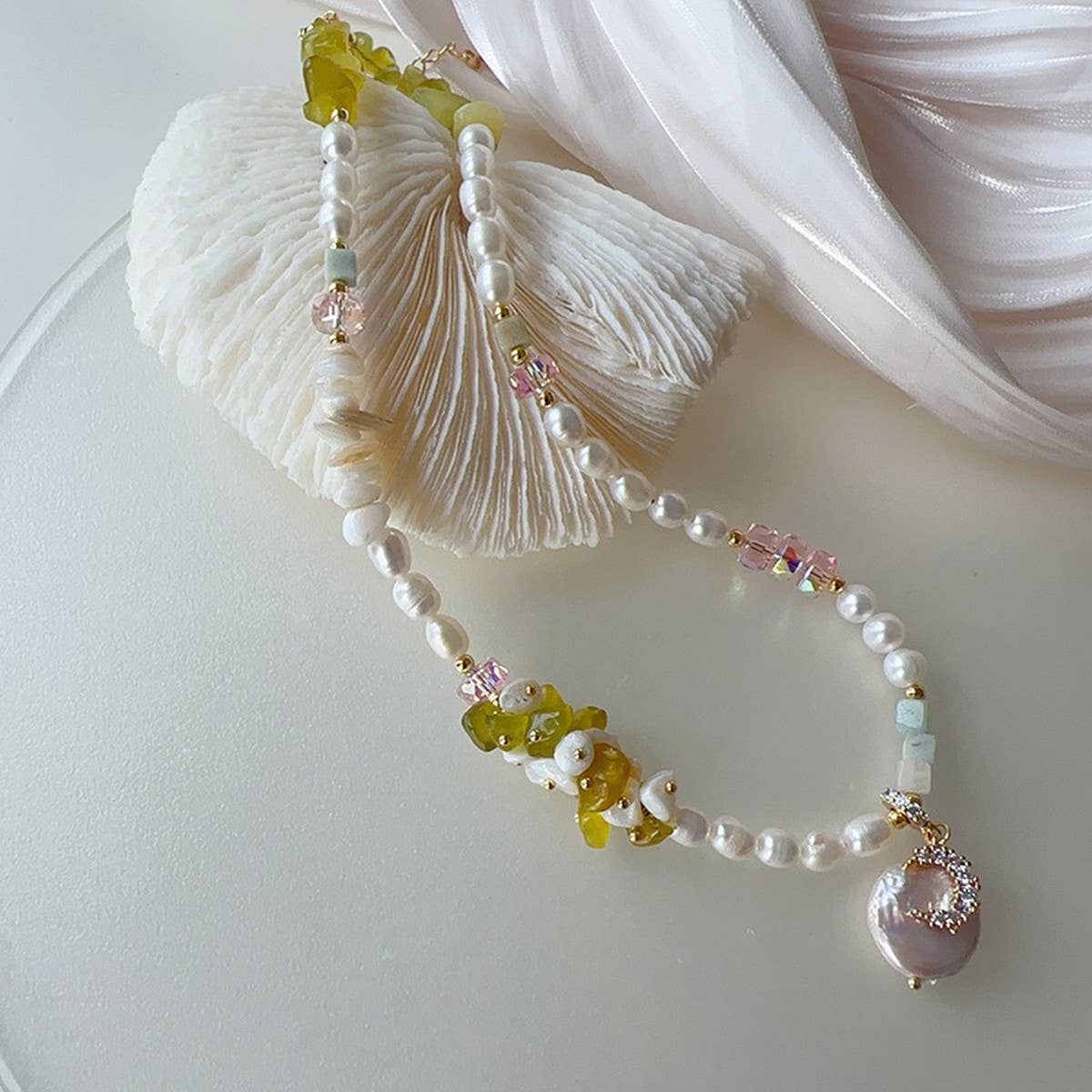 IRREGULAR RAW STONE HAND-WOVEN NECKLACE