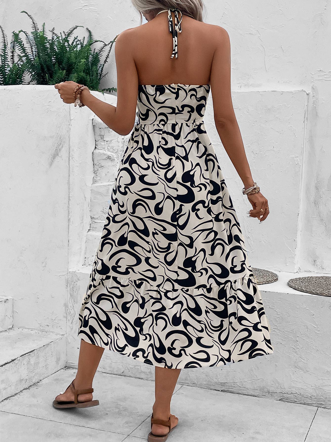 Sleeveless cross-halter high-waisted long dress