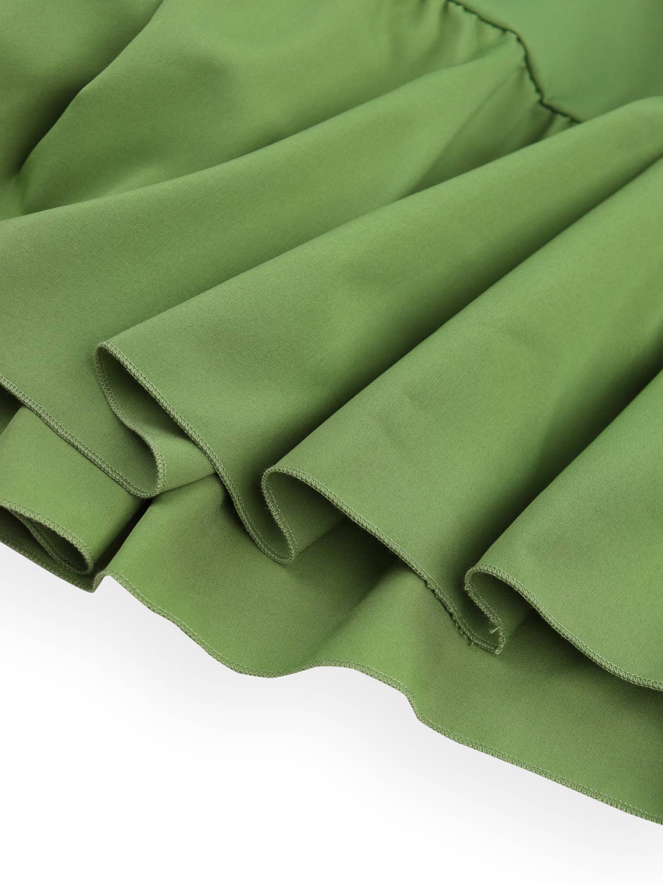 A casual, loose V-neck, large-hem short dress