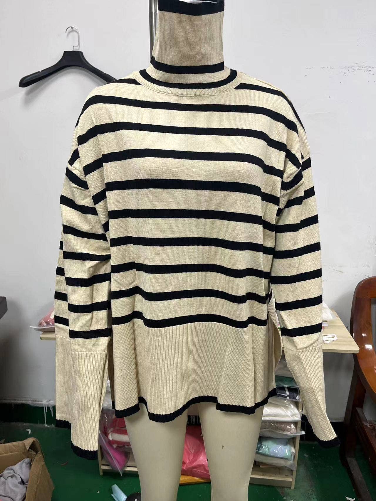 SLOUCHY STRIPED SWEATER WITH THICK TURTLENECK