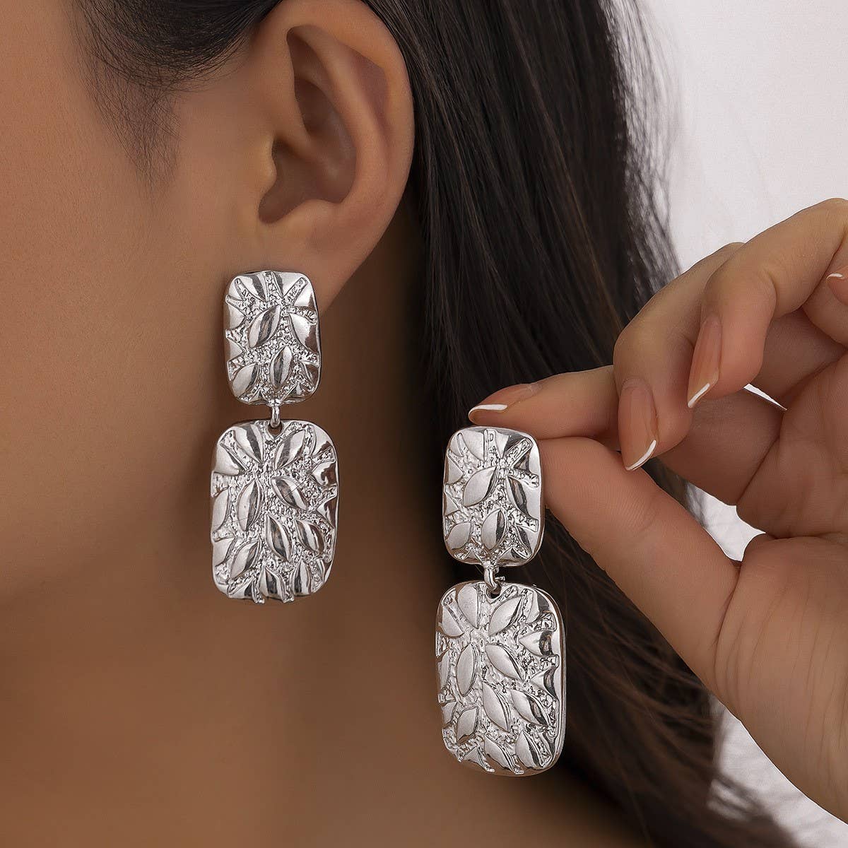 FASHION PERSONALITY COOL STYLE PLEATED EARRINGS_CWMM3197
