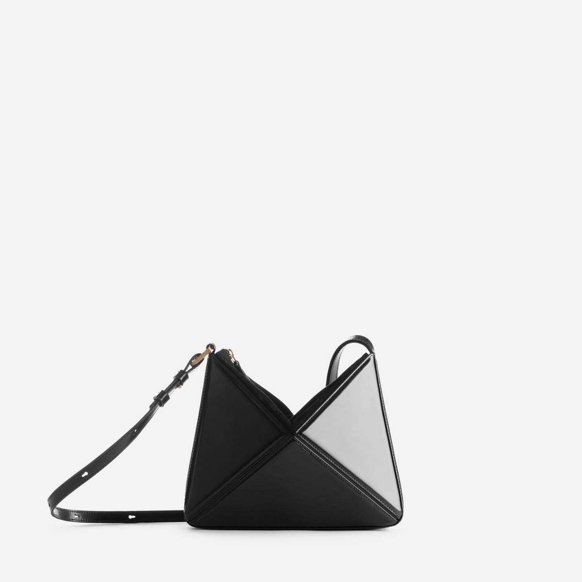 TRIANGULAR RHOMBUS STITCHING FOLDING SHOULDER BAG_CWAB1933