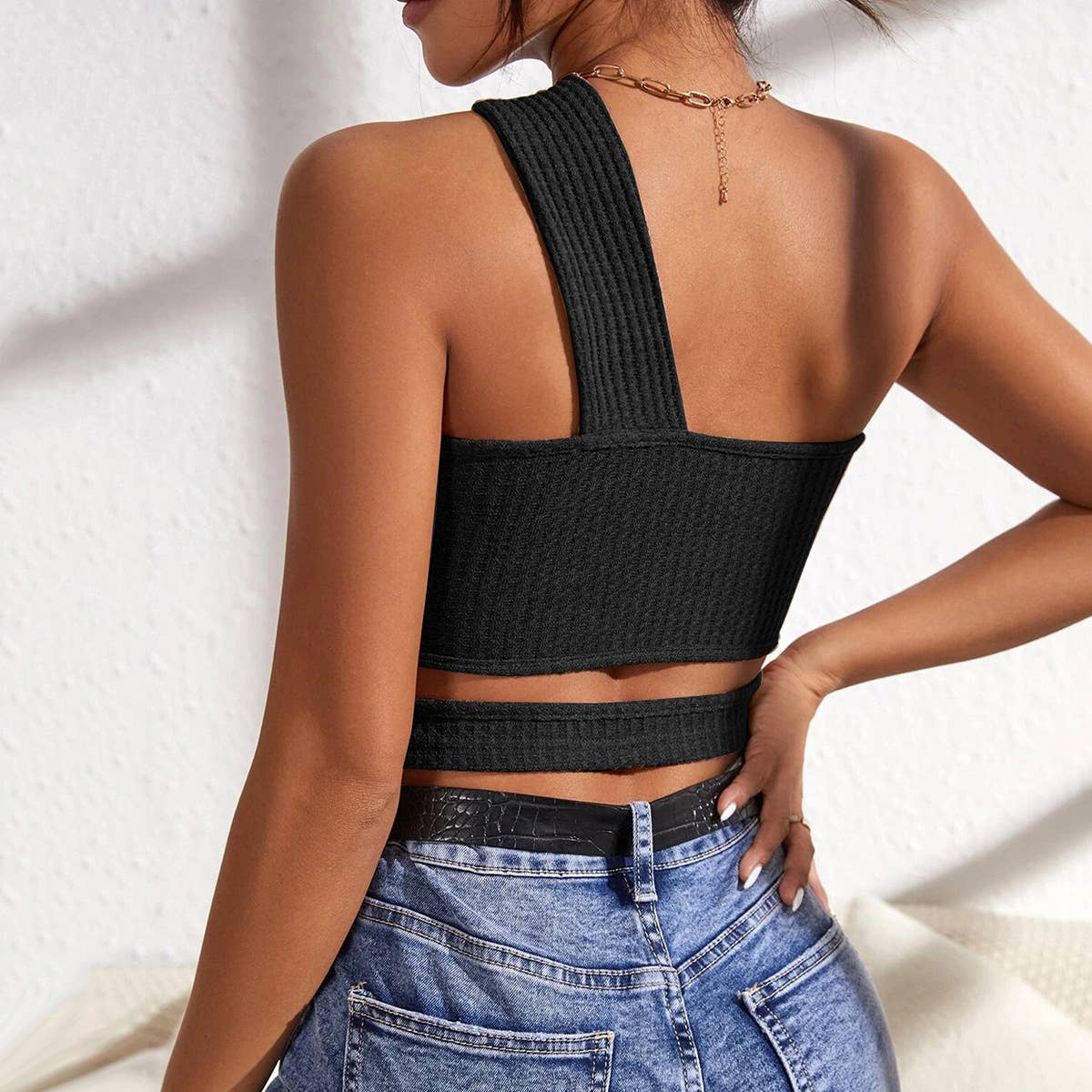 HOLLOWED-OUT LITTLE KNIT VEST SLANT SHOULDER TOP