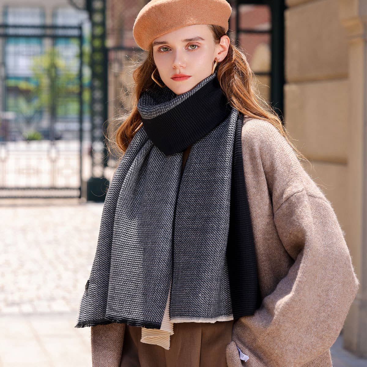 Double-Sided Crinkle Scarf - Elegant Winter Wrap