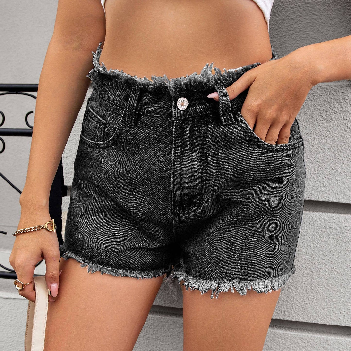 Trendy Raw Hem Denim Hot Shorts