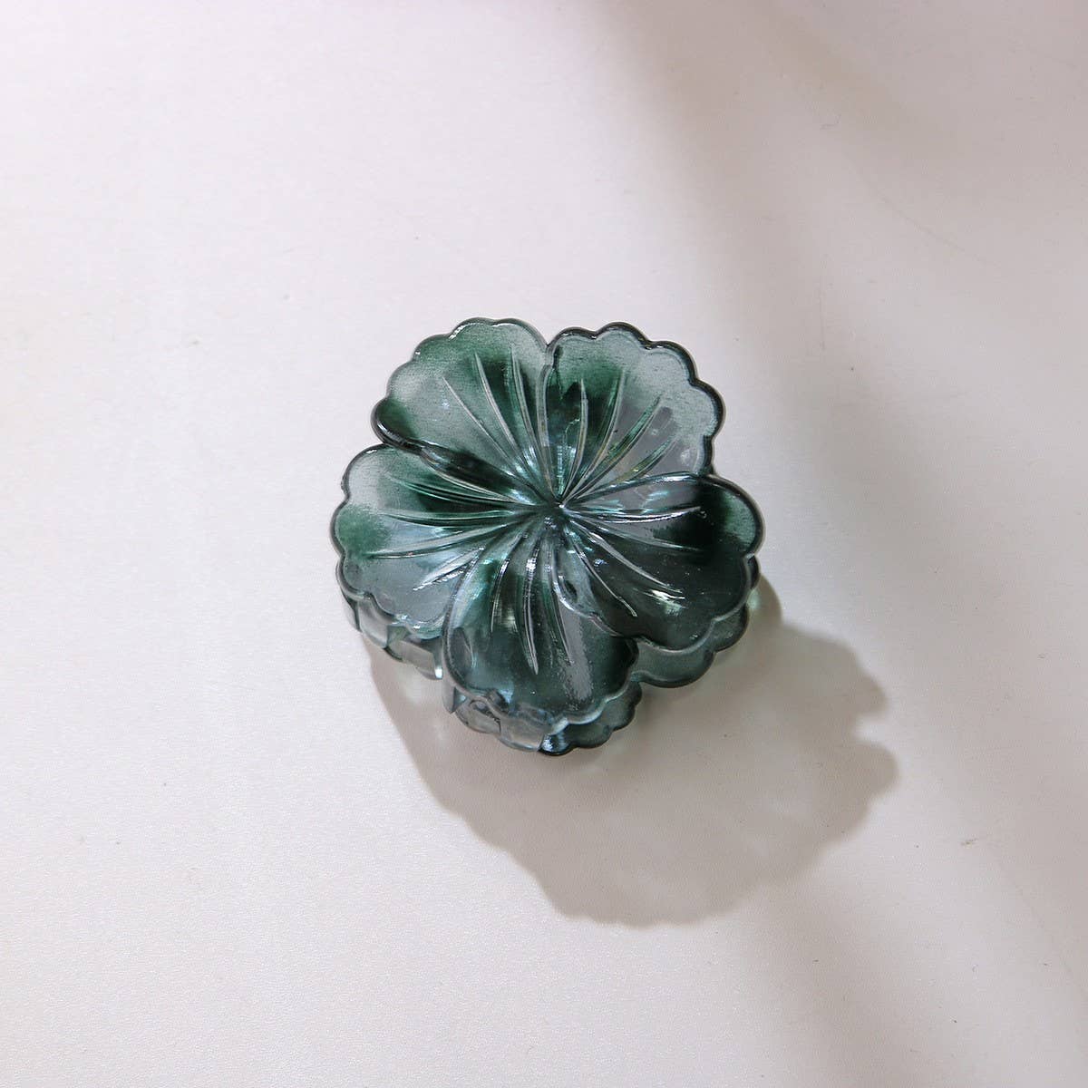 CWAHA07453_SMALL FLOWER HAIR CLAW CLIP FOR WOMEN
