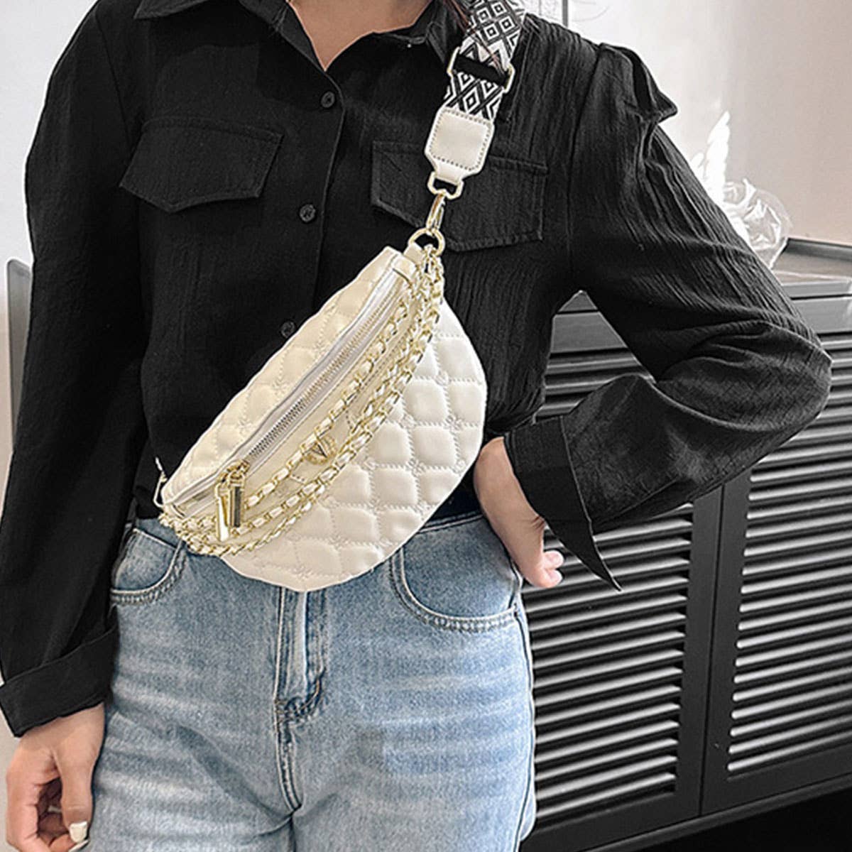 PU TRIPLE CHAIN STRAP BELT BAG,CROSSBODY BAG_CWAB0944