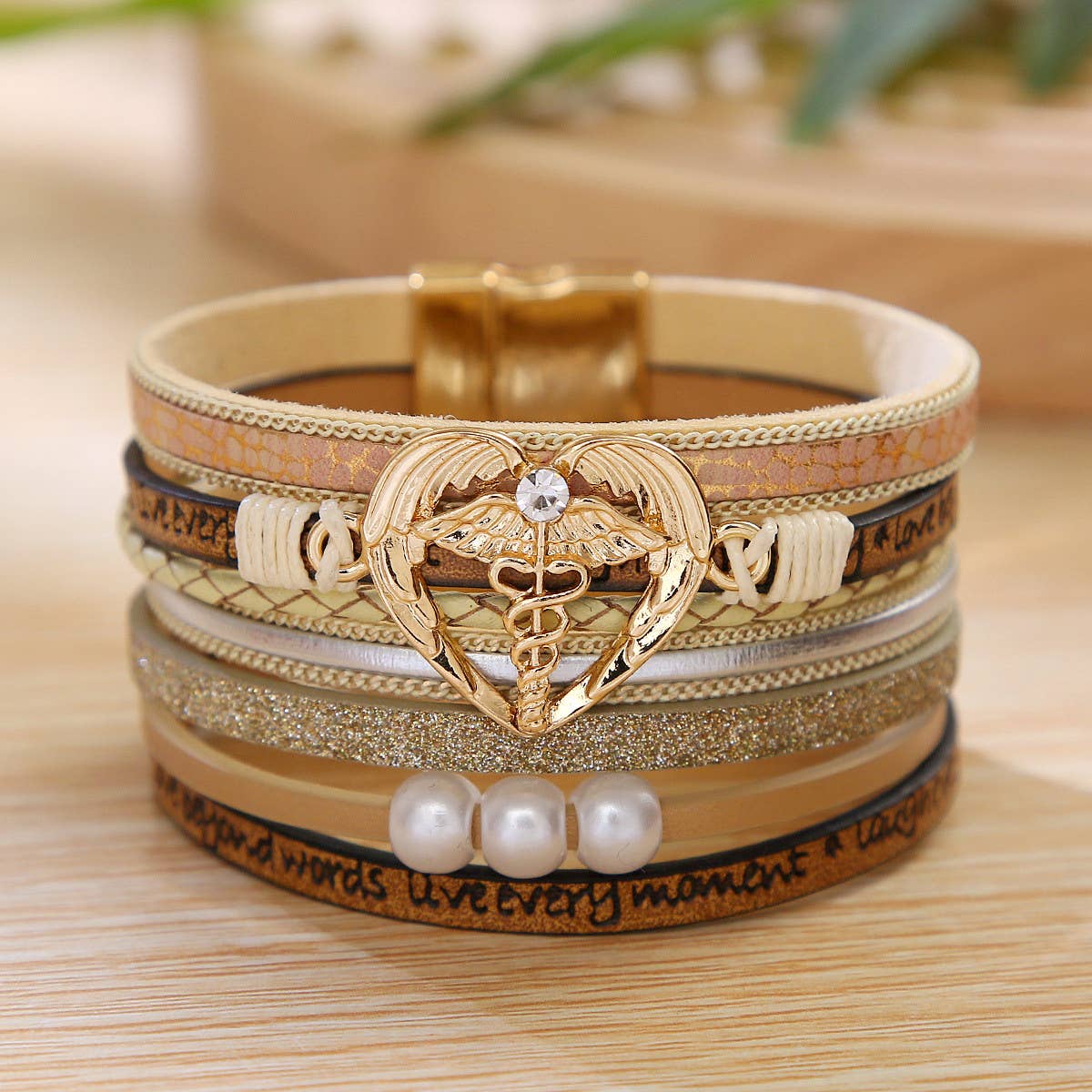 BOHEMIAN MAGNETIC CLASP MULTI-LAYER BRACELET_CWAJE1459