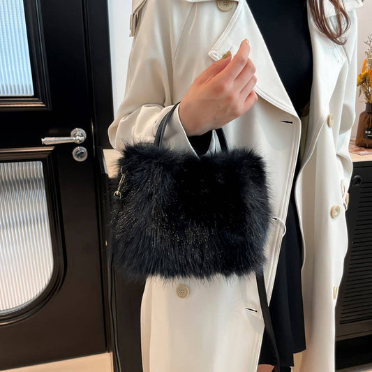 WINTER FOX FUR SHOULDER CROSSBODY HANDBAG PLUSH BAG_CWAB3974