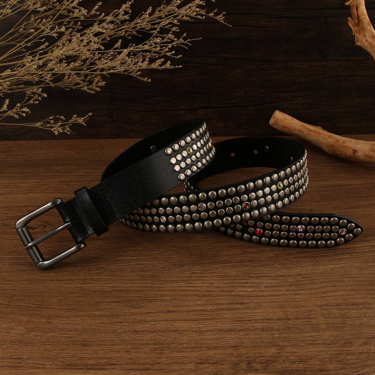 FASHIONABLE RIVET MUSHROOM STUD DIAMOND BELT