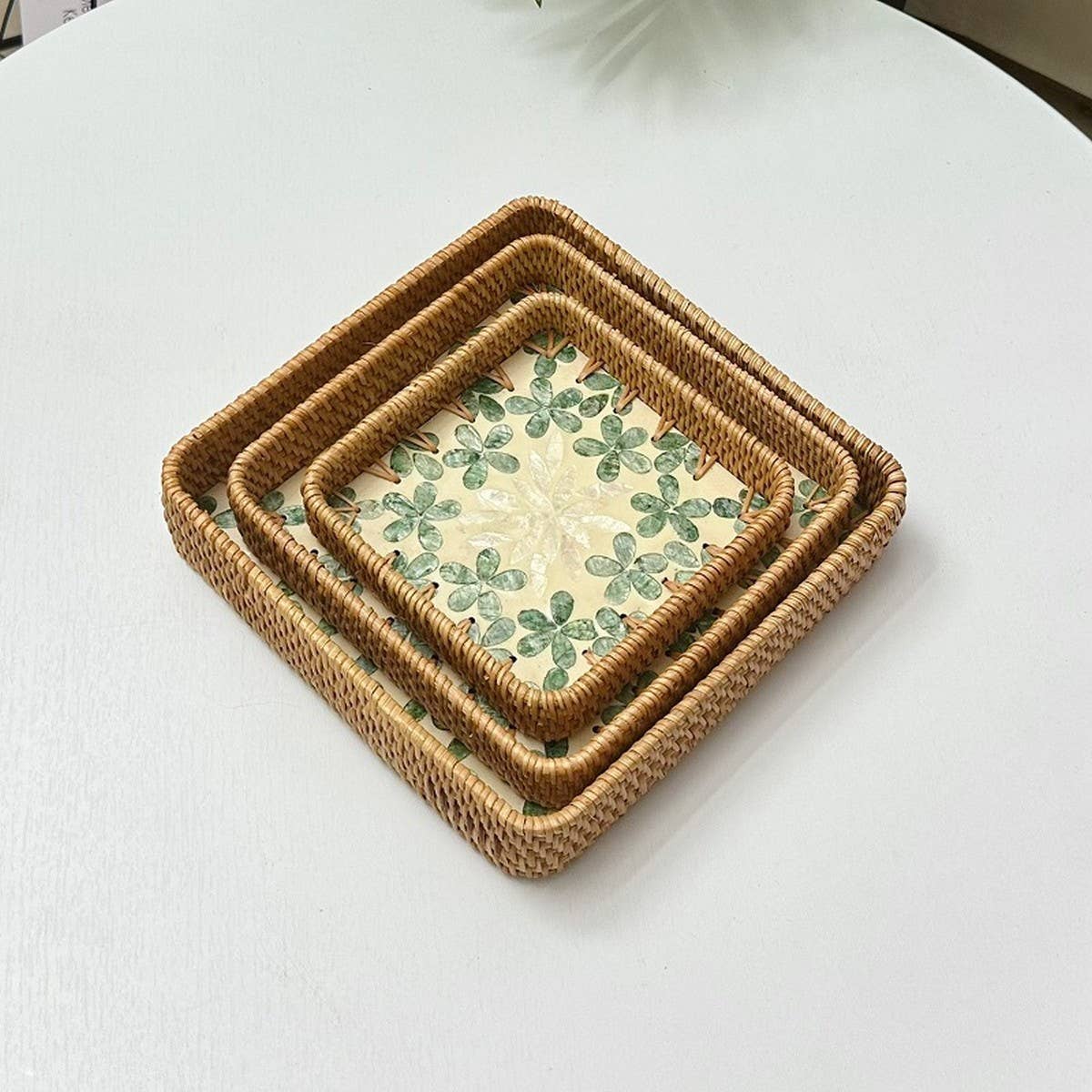 RATTAN COLORFUL SHELL FRUIT TRAY THREE-PIECE SET_CWMM4407