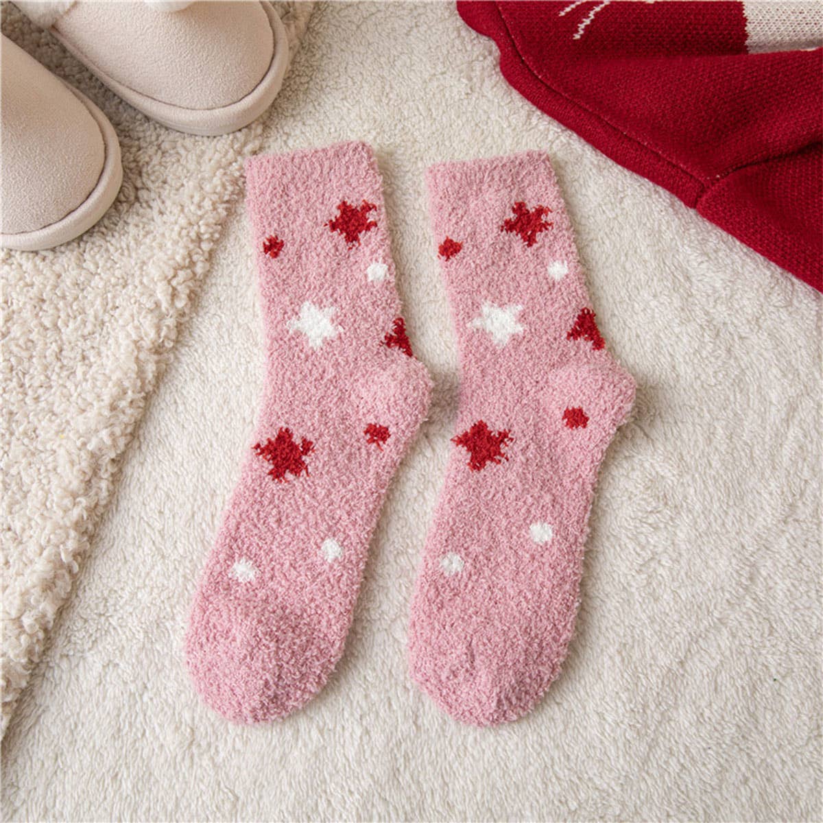 CHRISTMAS STAR PATTERN COZY SOCKS