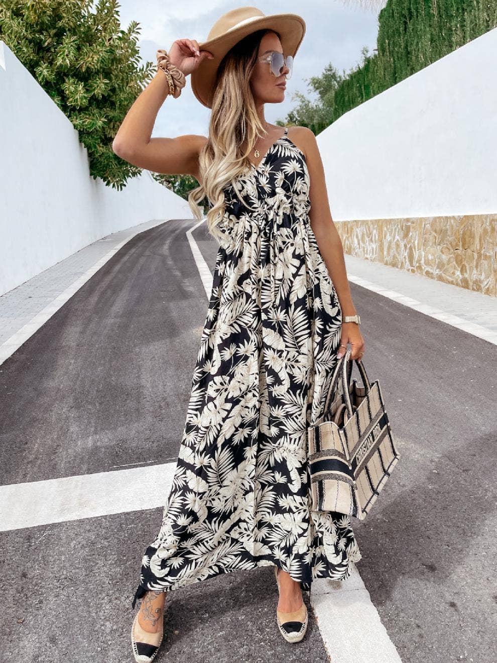 V-Neck Sleeveless Halter Print Boho Long Dress