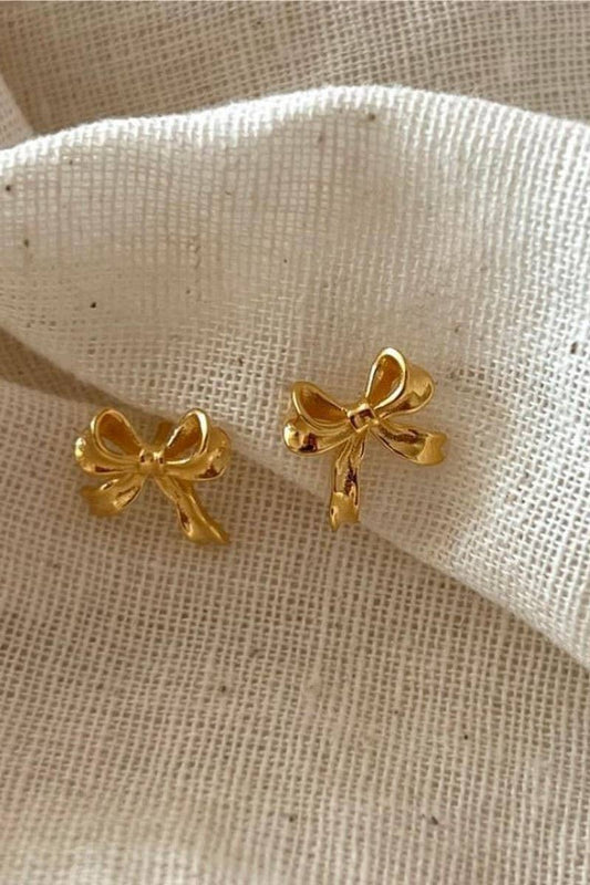 CWAJE1204_SMALL BRASS BOW STUD EARRINGS