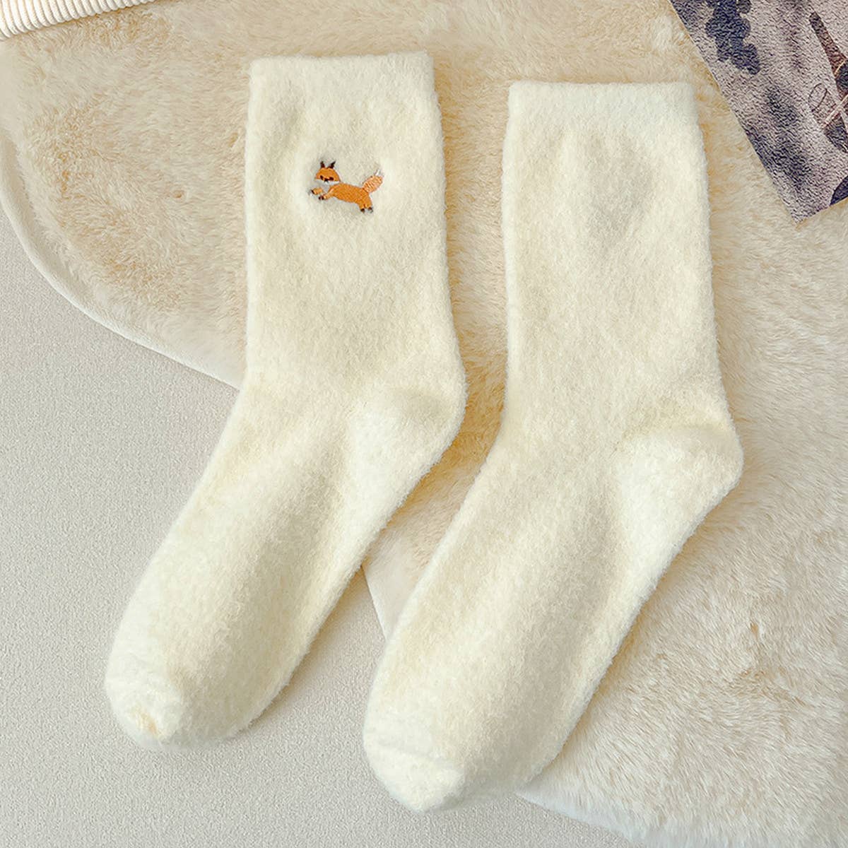 SOLID COLOR EMBROIDERED CARTOON THICK WARM SOCKS_CWMS0874