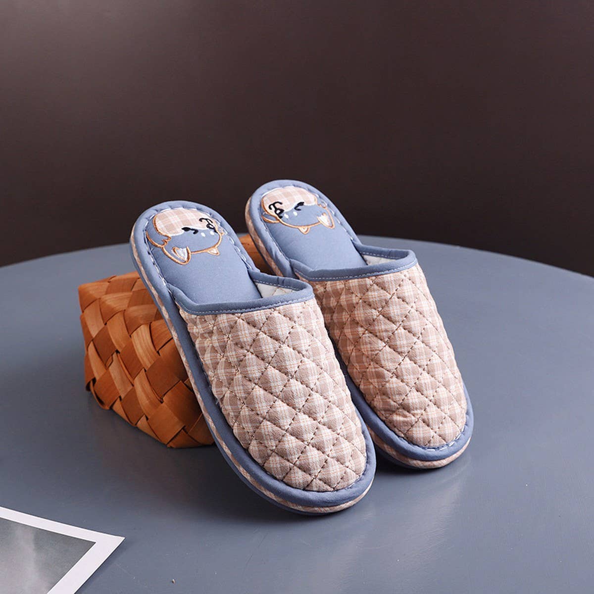 Plaid Cartoon Closed-Toe Home Slippers_CWSHF0207