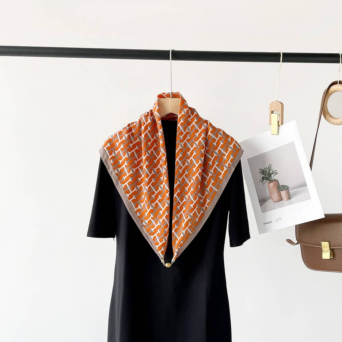 Magnetic Closure Scarf, Floral Triangle Neck Wrap