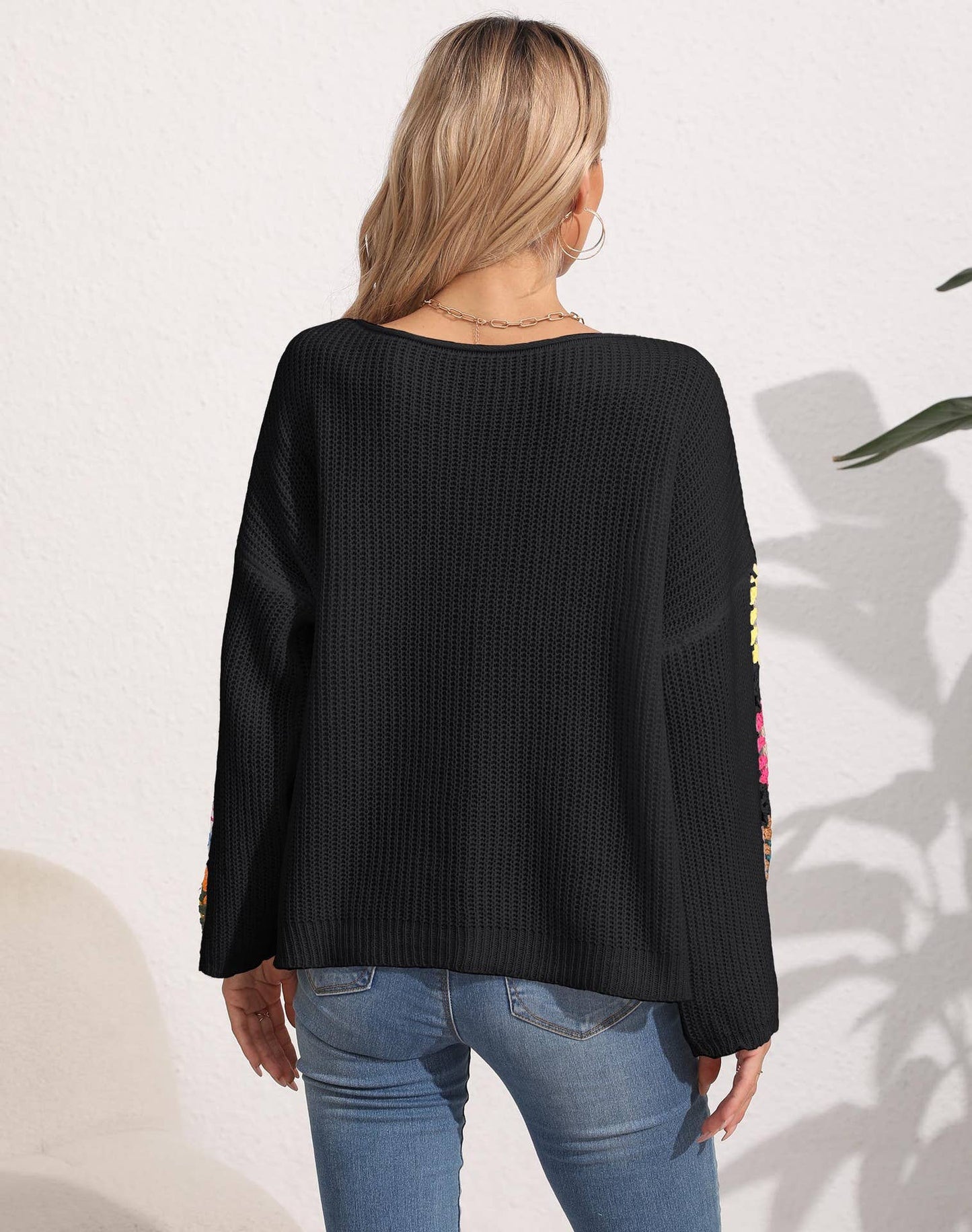 Line neck off-the-shoulder crochet sweater