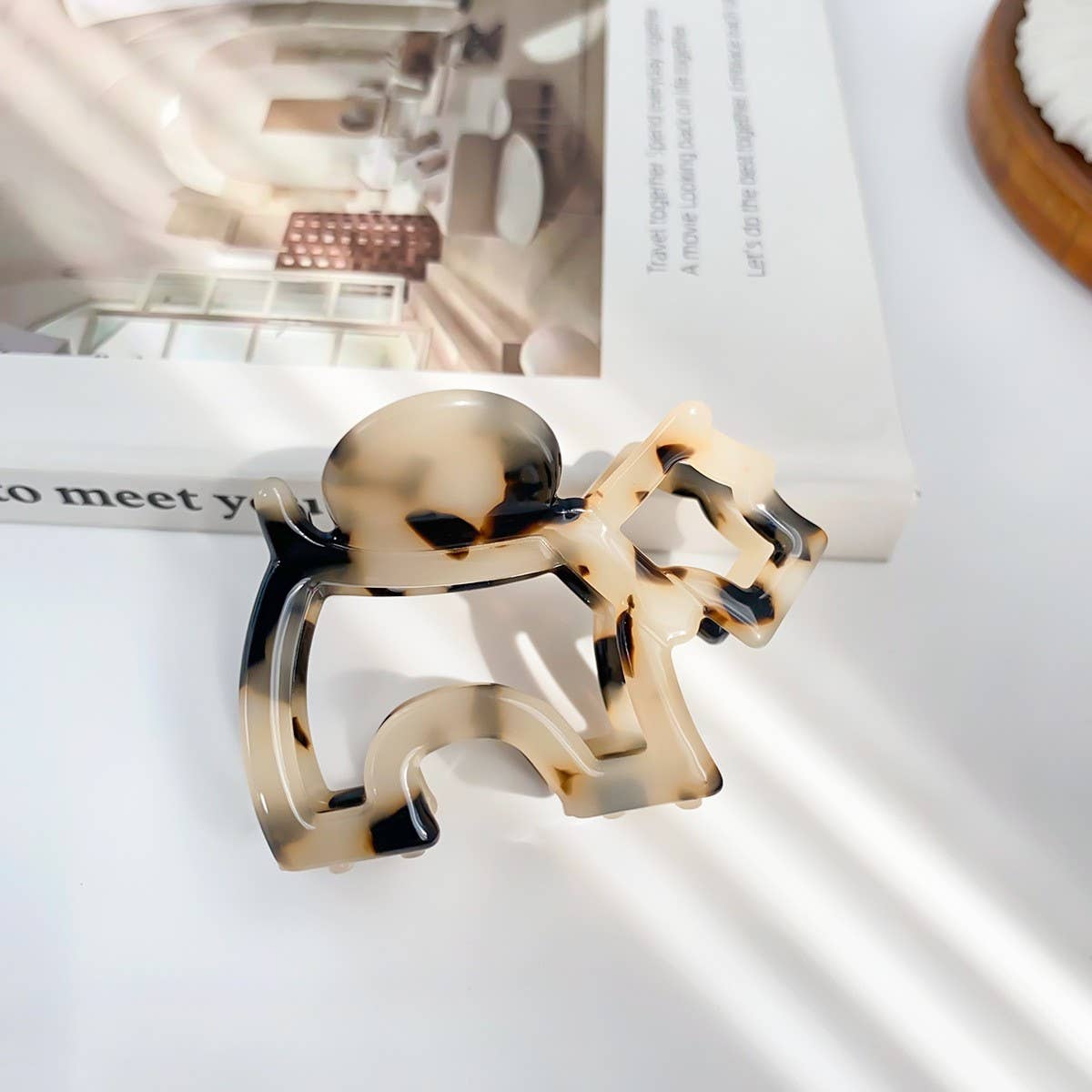 FUN AND CUTE DOG HOLLOW SIMPLE HAIRPIN_CWAHA1505