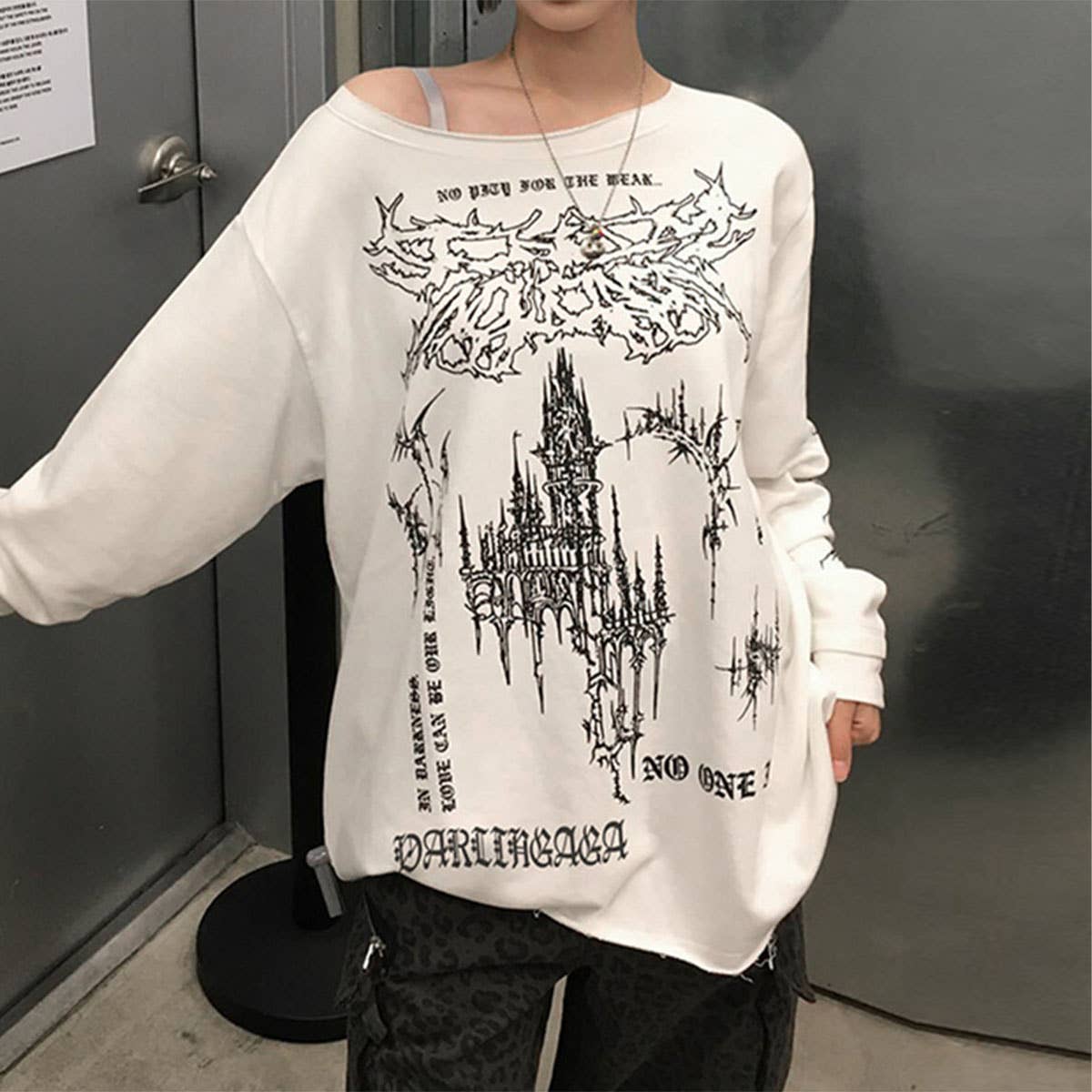 SLIMMING DIAGONAL COLLAR VINTAGE PRINTED T-SHIRT