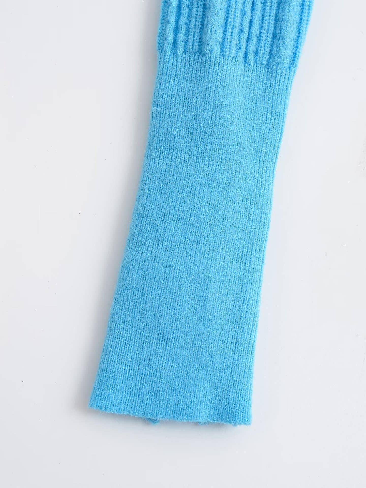 Solid-color V-neck long-sleeved knitted sweater