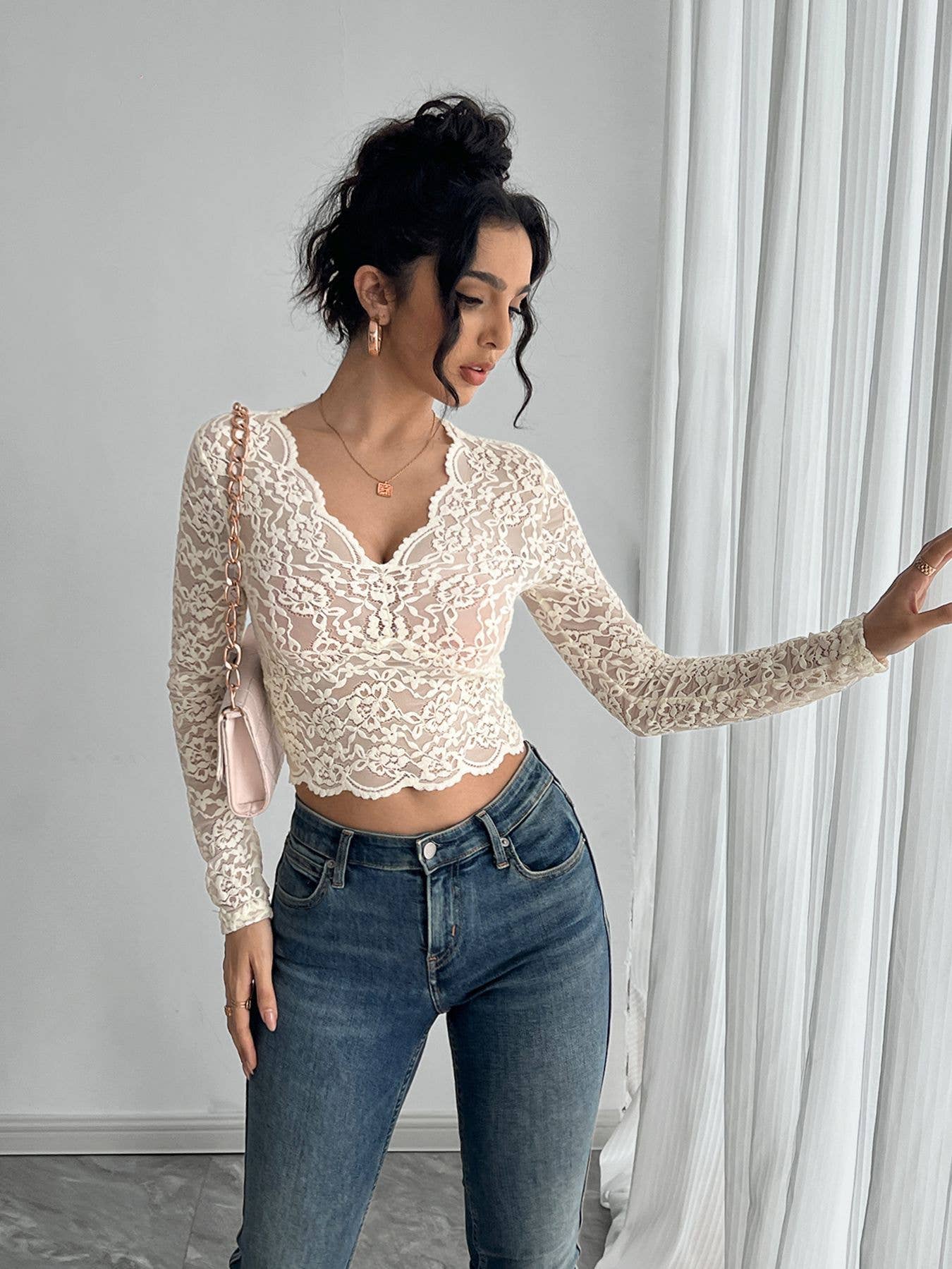 Solid-color sexy lace V-neck long-sleeved T-shirt