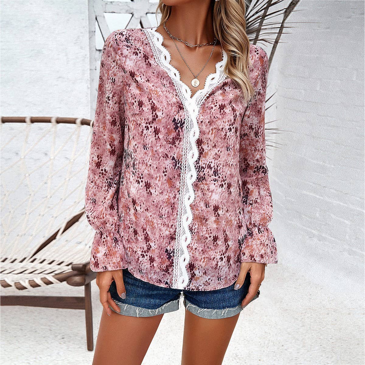 Temperament casual printed long sleeve V-neck shirt