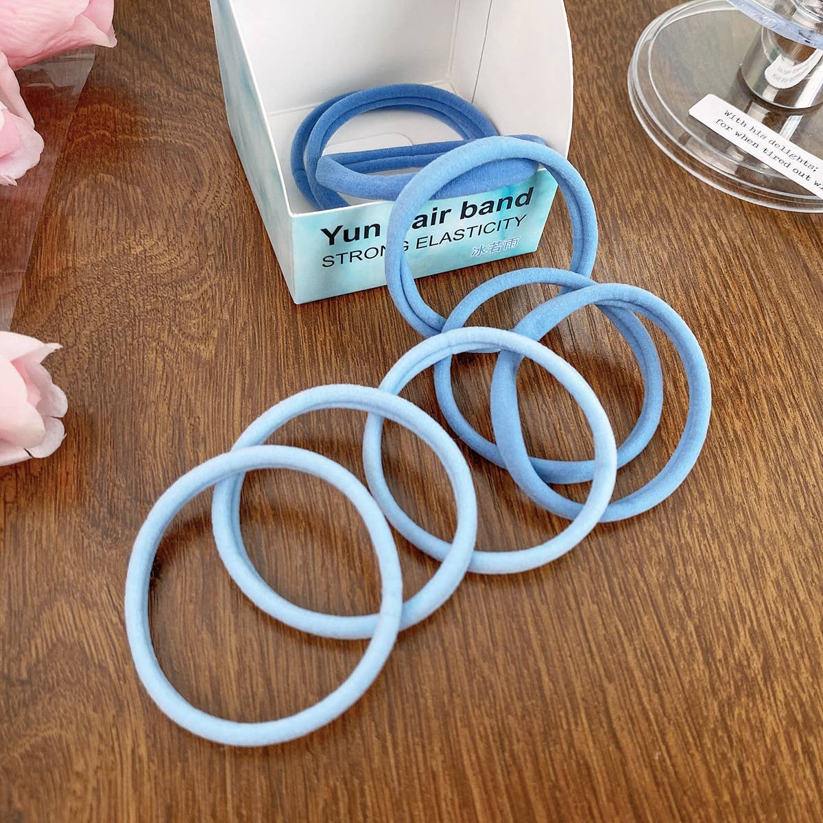 9 boxes of candy-colored seamless towel rings