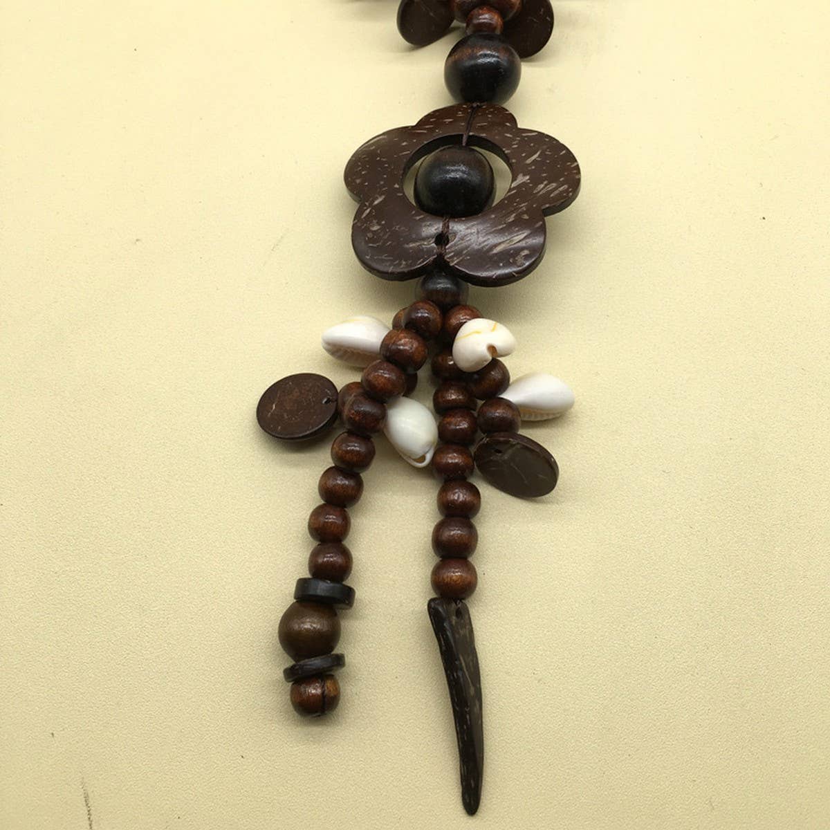 BOHEMIAN FLOWER COCONUT WOOD BEAD NECKLACE_CWMM4739