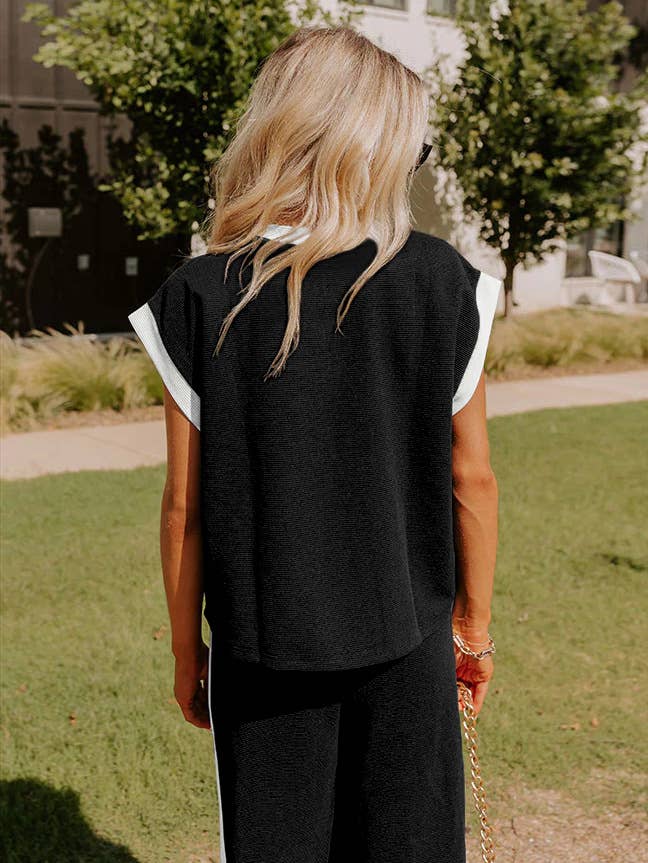 Round neck top straight pants color contrast suit