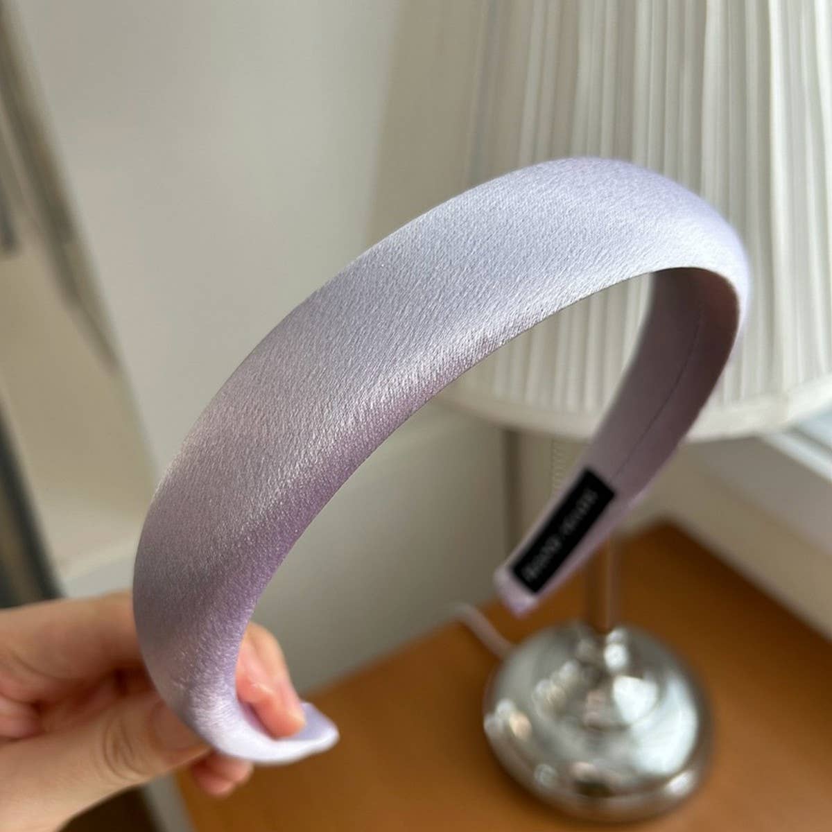 GENTLE PURPLE WIDE-BRIMMED HEADBAND