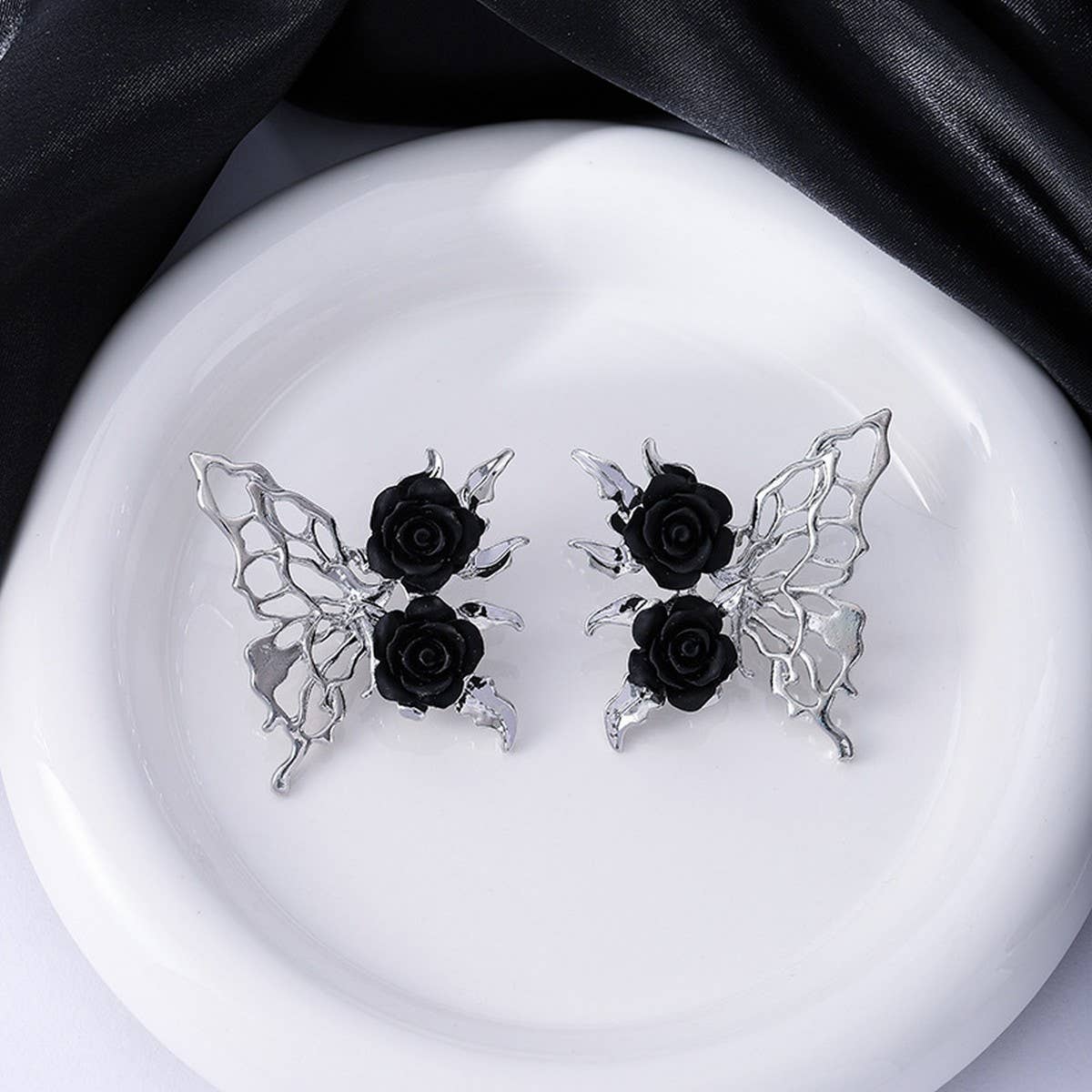 SILVER NEEDLE BLACK ROSE BUTTERFLY EARRINGS