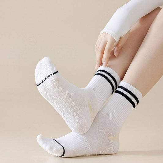 SPORTS NON-SLIP COLOR MATCHING YOGA MID-TUBE SOCKS_CWMS1359