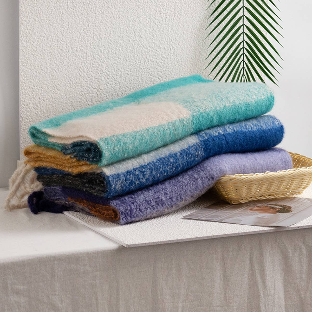 AUTUMN AND WINTER FLUFFY PLAID SCARF_CWASC1006